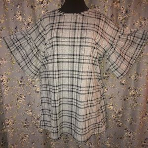 **BRAND NEW** Bell Sleeve Plaid Dress